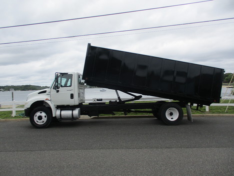 USED 2011 INTERNATIONAL 4300 DUMP TRUCK #12491-7