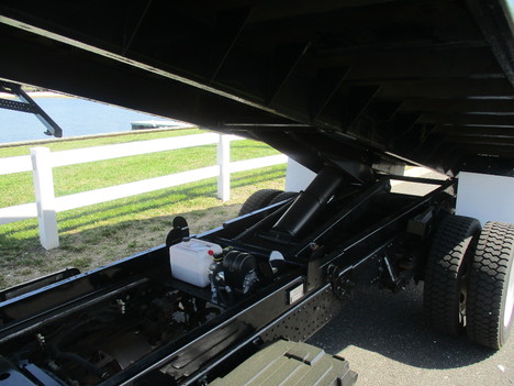USED 2016 ISUZU NQR DUMP TRUCK #12494-9