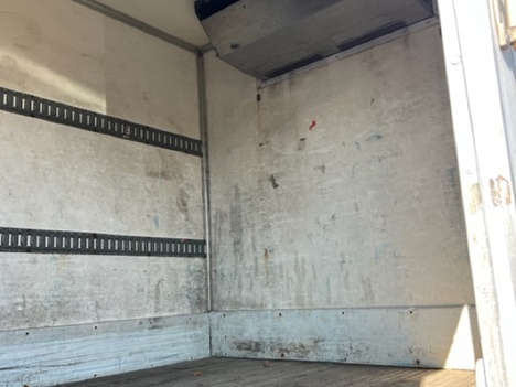 USED 2015 MORGAN 26 FT REEFER BODY TRUCK BODY #12497-6