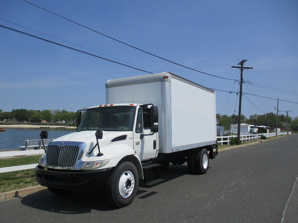 USED 2007 INTERNATIONAL 4300 BOX VAN TRUCK #12508