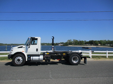 USED 2018 INTERNATIONAL 4300 HOOKLIFT TRUCK #12510-4
