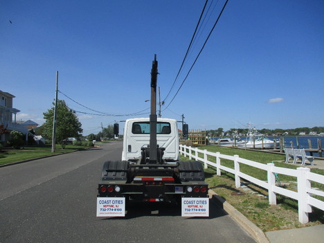 USED 2018 INTERNATIONAL 4300 HOOKLIFT TRUCK #12510-8