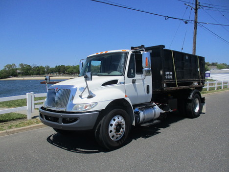 USED 2018 INTERNATIONAL 4300 HOOKLIFT TRUCK #12512-1
