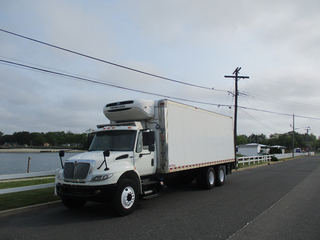 USED 2016 INTERNATIONAL 4400 6 X 4 REEFER TRUCK #12515