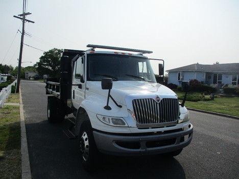 USED 2017 INTERNATIONAL 4300 DUMP TRUCK #12516-5