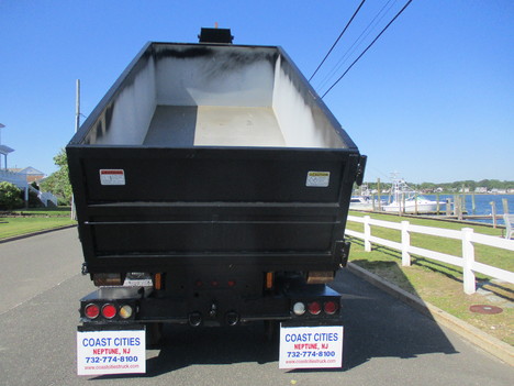 USED 2013 INTERNATIONAL 4300 HOOKLIFT TRUCK #12519-8