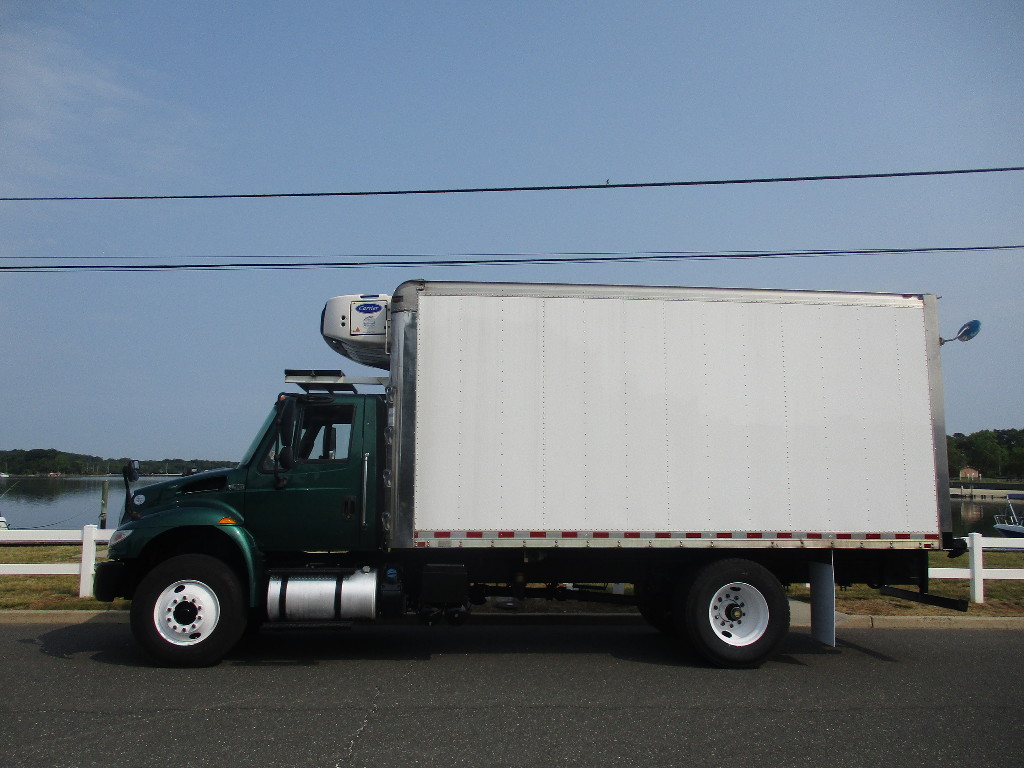 USED 2015 INTERNATIONAL 4300 REEFER TRUCK FOR SALE IN IN NEW JERSEY 12530
