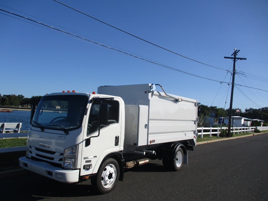 USED 2016 ISUZU NPR DUMP TRUCK #12537