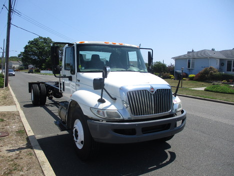 USED 2013 INTERNATIONAL 4300 CAB CHASSIS TRUCK #12542-5