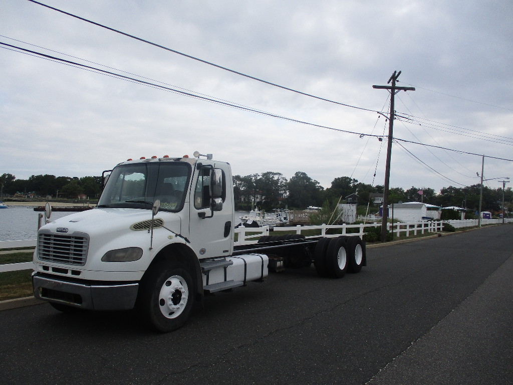 USED 2010 FREIGHTLINER M2 6X4 CAB CHASSIS TRUCK #12562