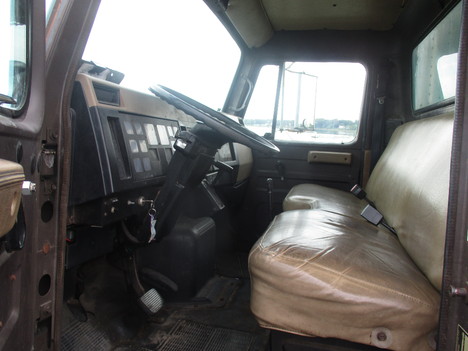 USED 1991 INTERNATIONAL 4700 REEFER TRUCK #12565-7