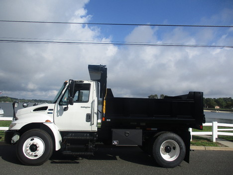 USED 2013 INTERNATIONAL 4300 DUMP TRUCK #12568-2