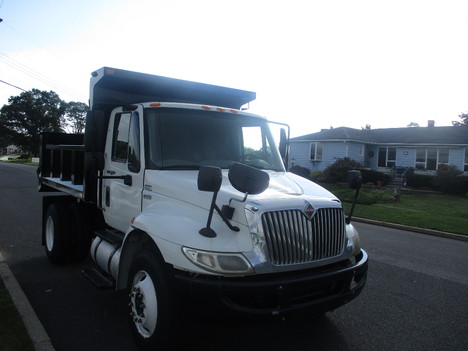 USED 2013 INTERNATIONAL 4300 DUMP TRUCK #12568-4