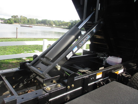 USED 2013 INTERNATIONAL 4300 DUMP TRUCK #12568-6