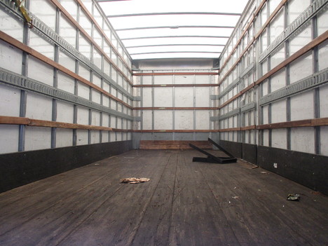 USED 2015 MORGAN 26 FT VAN BODY TRUCK BODY #12570-6