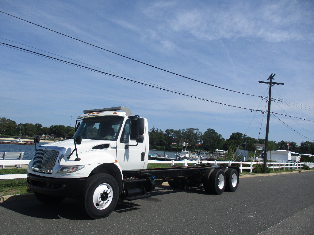 USED 2016 INTERNATIONAL 4400 6 X 4 CAB CHASSIS TRUCK #12574