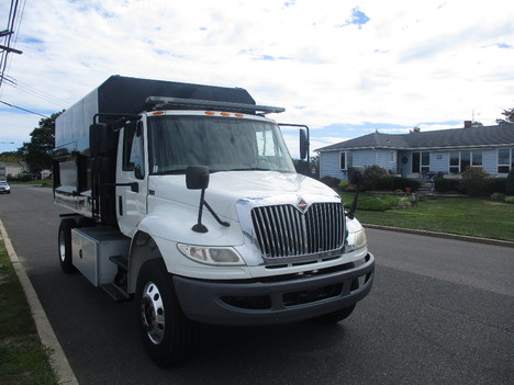 USED 2017 INTERNATIONAL 4300 CHIPPER DUMP TRUCK #12575-5