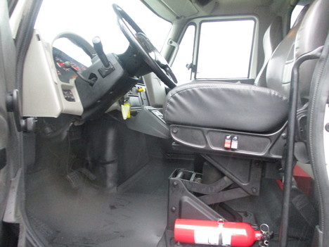 USED 2015 INTERNATIONAL 7400 DUMP TRUCK #12586-2