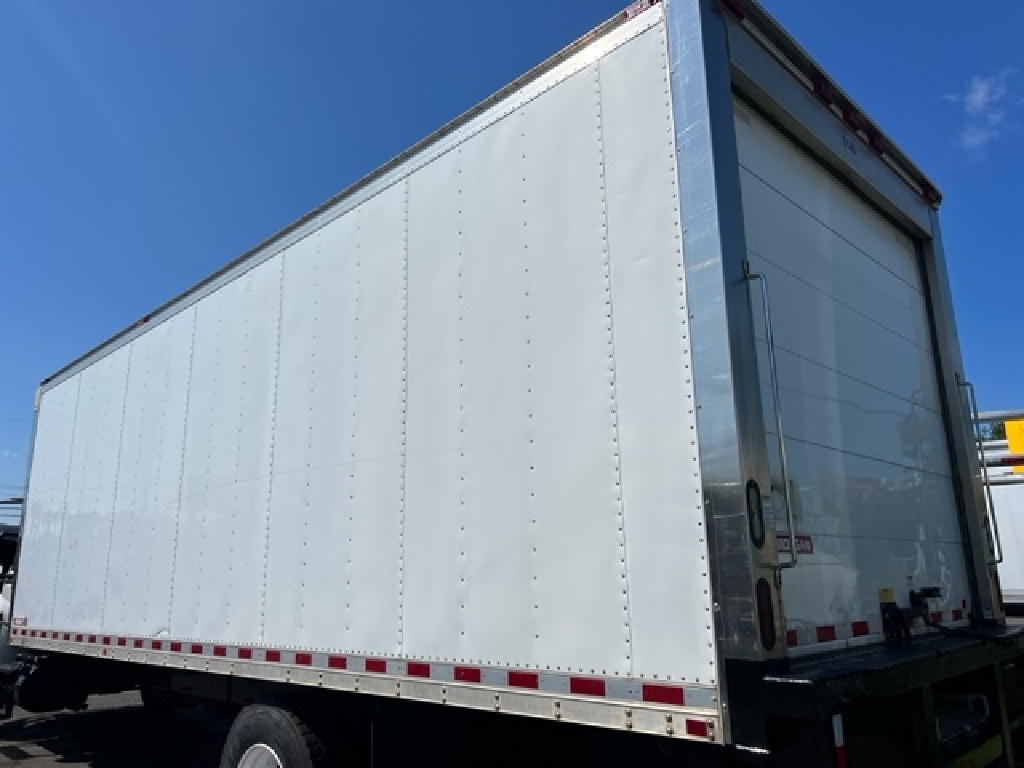 USED 2015 MORGAN 26 FT REEFER BODY TRUCK BODY #12588