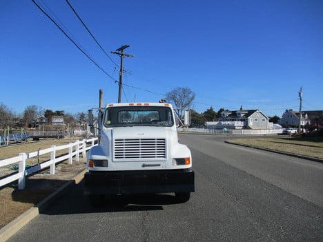 USED 2000 INTERNATIONAL 4900 BOX VAN TRUCK #12592-3