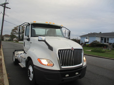 USED 2018 INTERNATIONAL LT625 SINGLE AXLE DAYCAB TRUCK #12613-6