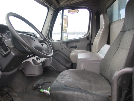USED 2010 FREIGHTLINER M2 FLATBED TRUCK #12615-2