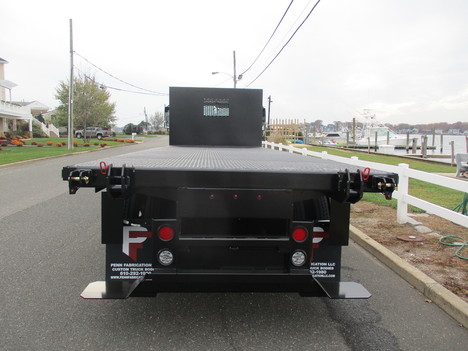 USED 2010 FREIGHTLINER M2 FLATBED TRUCK #12615-6