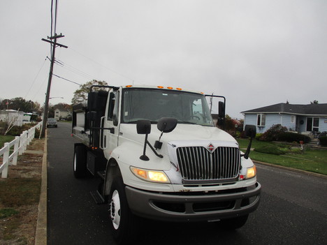 USED 2016 INTERNATIONAL 4300 DUMP TRUCK #12616-5