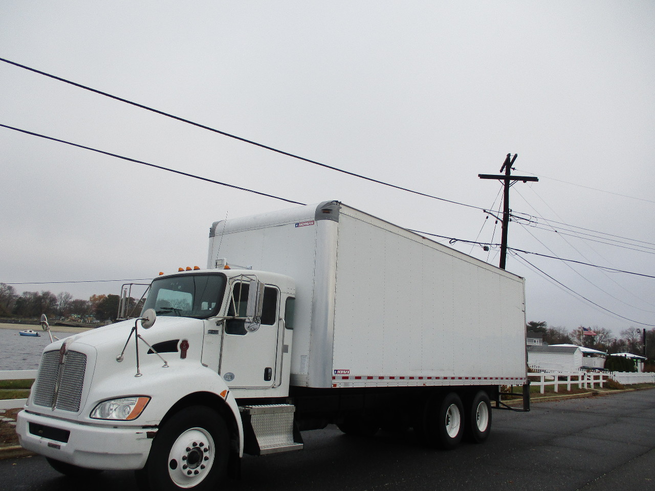 USED 2016 KENWORTH T370 BOX VAN TRUCK #12624