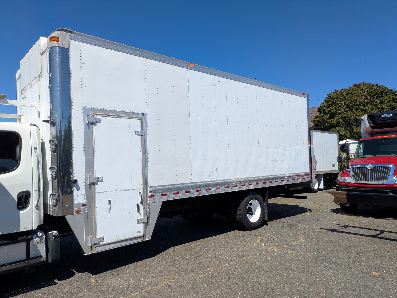 2017 MORGAN 26 FT Van Body #1 2017 MORGAN 26 FT Van Body #1