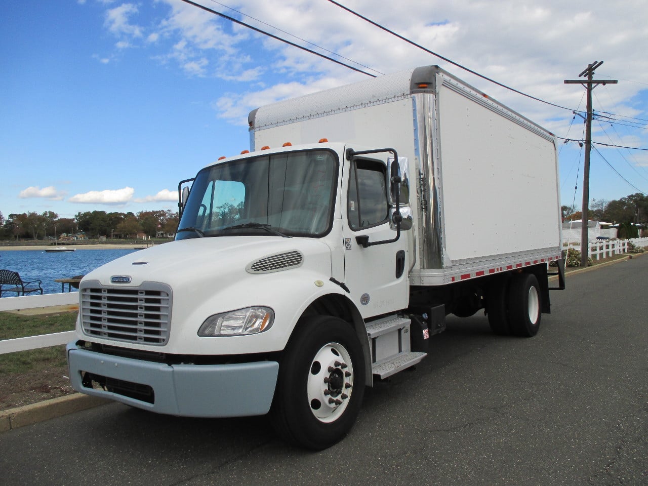 2019 FREIGHTLINER M2 Box Van Truck #1 2019 FREIGHTLINER M2 Box Van Truck #1