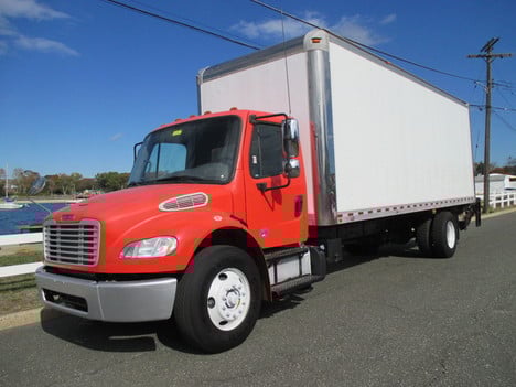 2018 FREIGHTLINER M2 Box Van Truck #13015 2018 FREIGHTLINER M2 Box Van Truck #13015