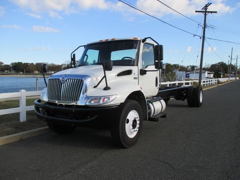 2019 INTERNATIONAL MV-607 Cab Chassis Truck #13016 2019 INTERNATIONAL MV-607 Cab Chassis Truck #13016