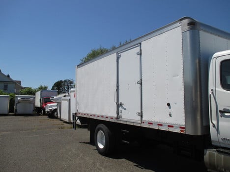 2018 MORGAN 20 FT Van Body #13082 2018 MORGAN 20 FT Van Body #13082