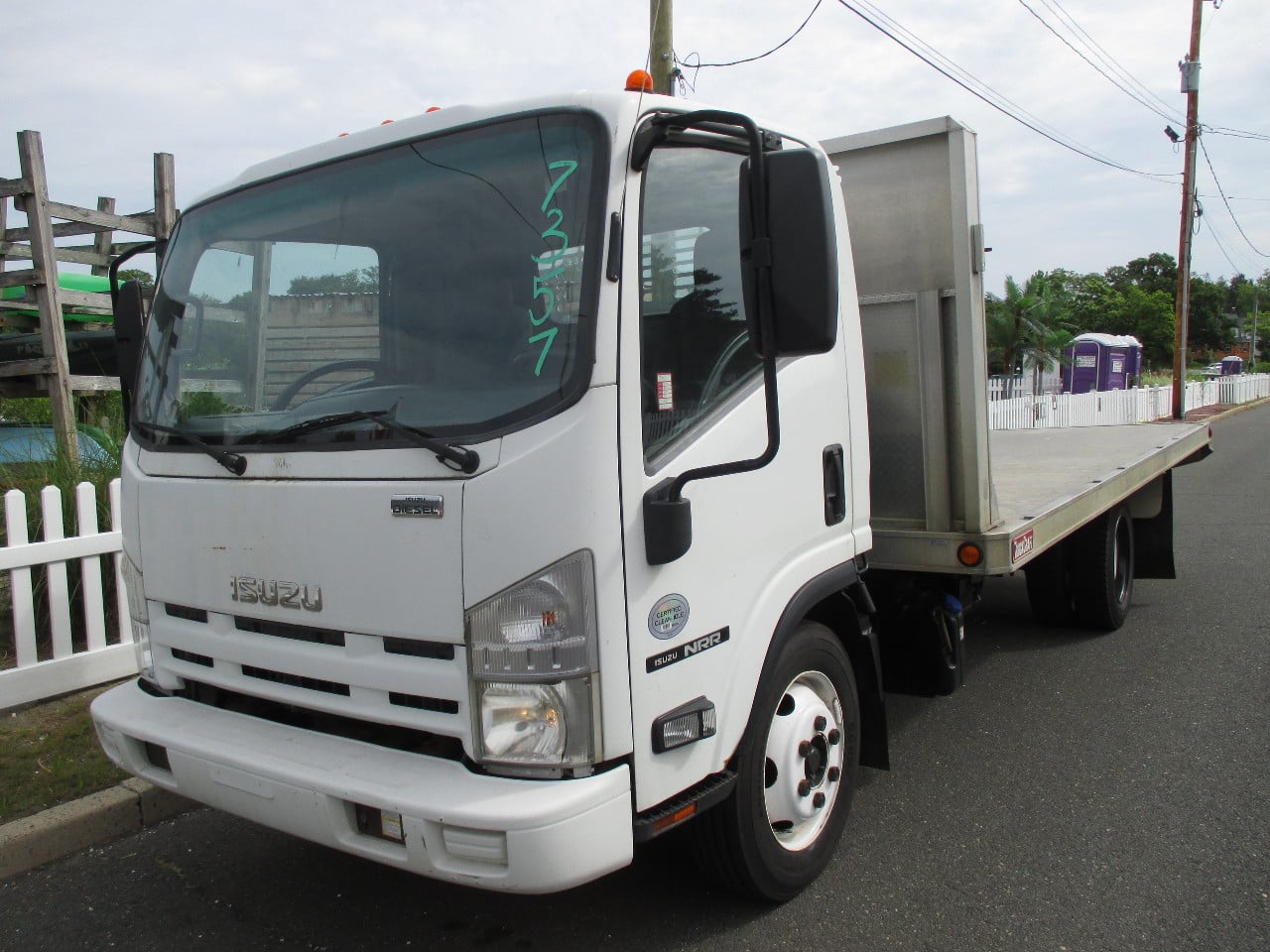 2014 ISUZU NRR Flatbed Truck #1 2014 ISUZU NRR Flatbed Truck #1