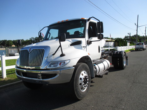 2019 INTERNATIONAL MV-607 Hooklift Truck #13107