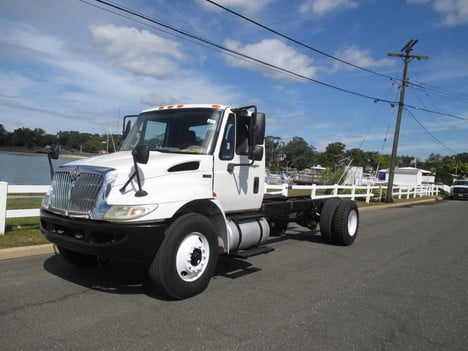 2012 INTERNATIONAL 4300 Cab Chassis Truck #13137 2012 INTERNATIONAL 4300 Cab Chassis Truck #13137