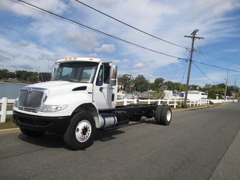 2012 INTERNATIONAL 4300 Cab Chassis Truck #13138 2012 INTERNATIONAL 4300 Cab Chassis Truck #13138