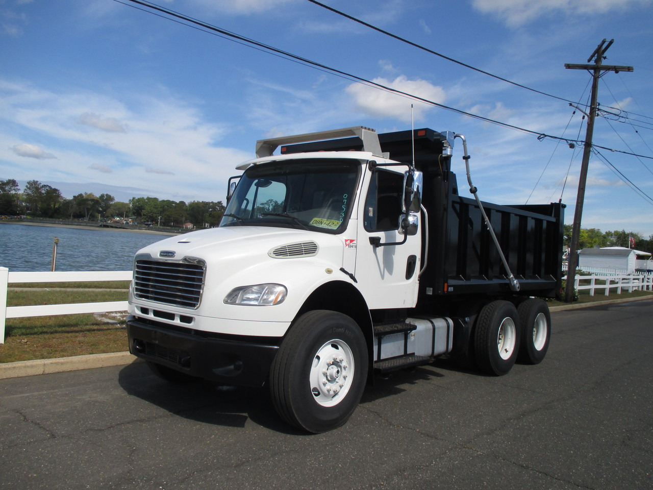 2019 FREIGHTLINER M2-106 Dump Truck #1 2019 FREIGHTLINER M2-106 Dump Truck #1