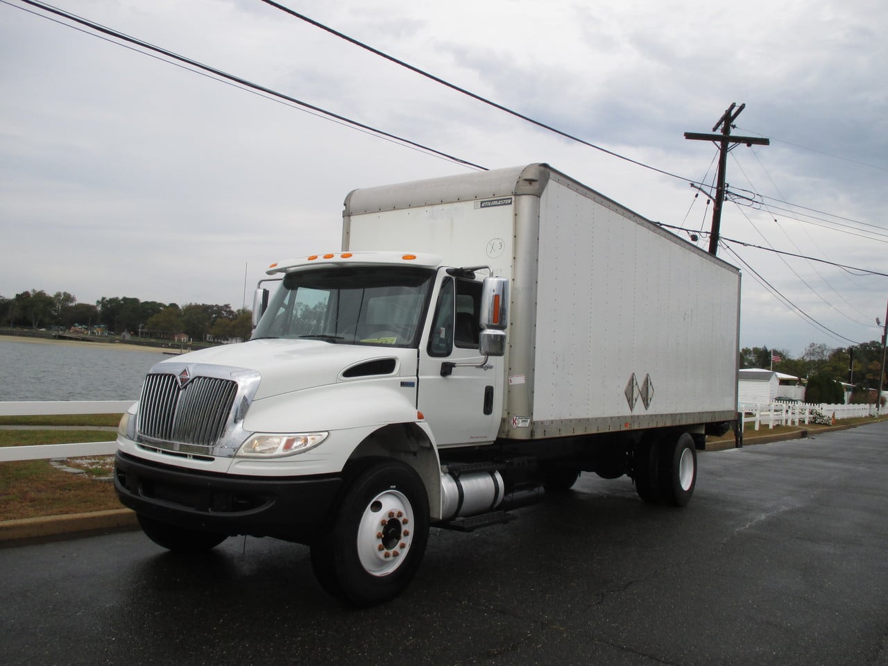 2012 INTERNATIONAL 4300 Box Van Truck #1 2012 INTERNATIONAL 4300 Box Van Truck #1