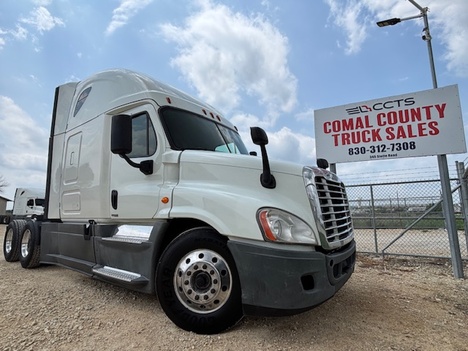 2019 FREIGHTLINER CASCADIA Single Axle Sleeper