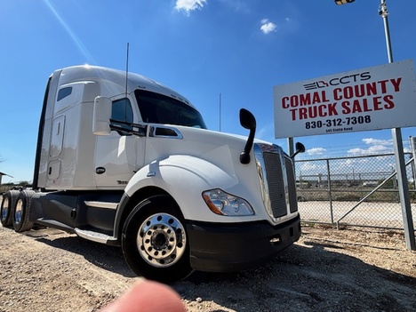 2019 KENWORTH T680 Tandem Axle Sleeper