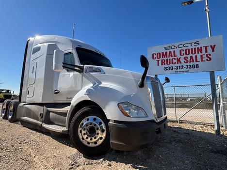 2019 KENWORTH T680 Tandem Axle Sleeper