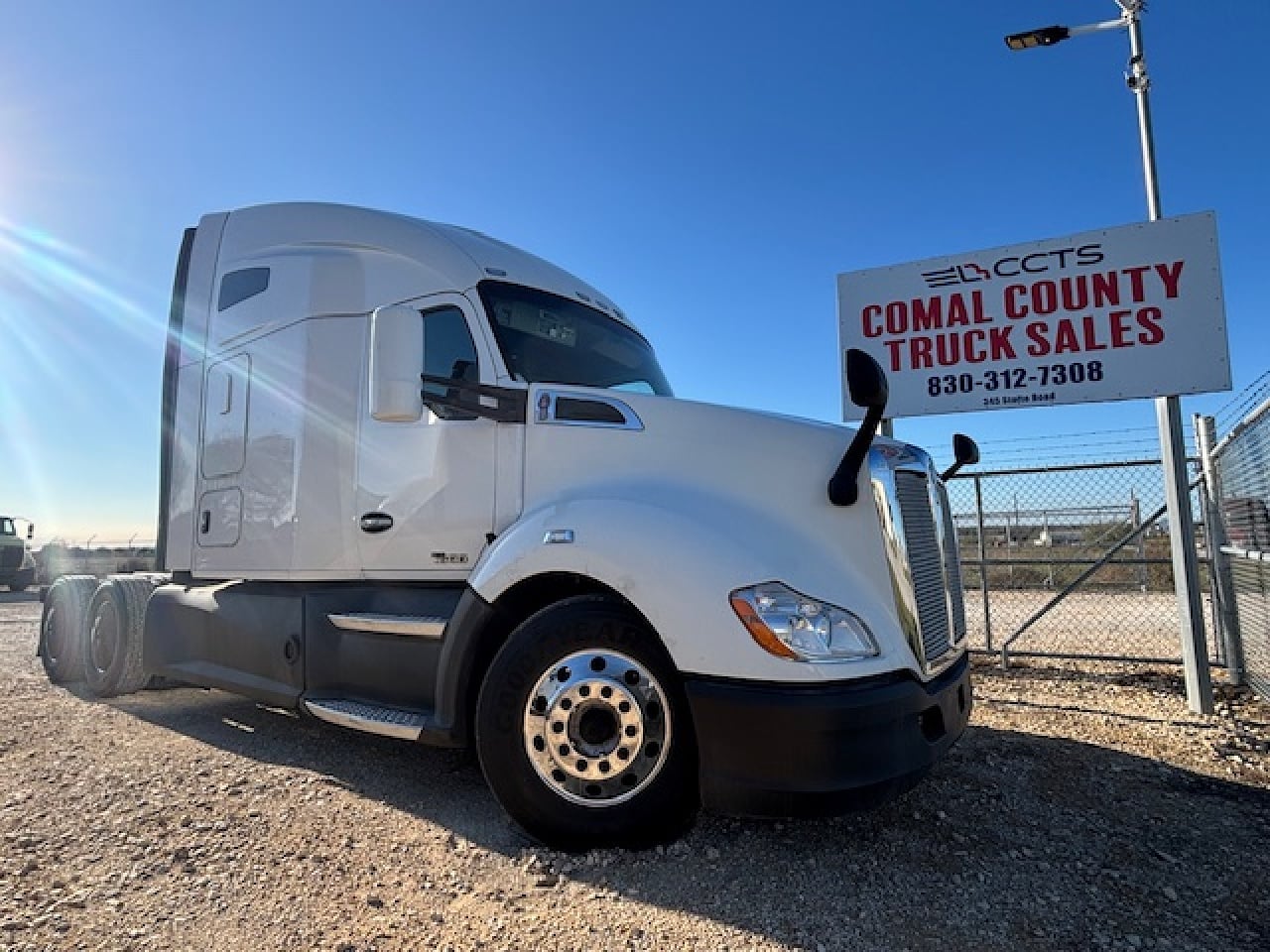 2019 KENWORTH T680 Tandem Axle Sleeper #1 2019 KENWORTH T680 Tandem Axle Sleeper #1