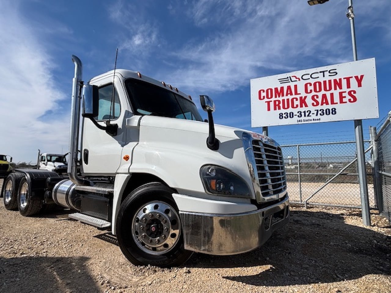 2018 FREIGHTLINER CASCADIA Tandem Axle Daycab #1 2018 FREIGHTLINER CASCADIA Tandem Axle Daycab #1
