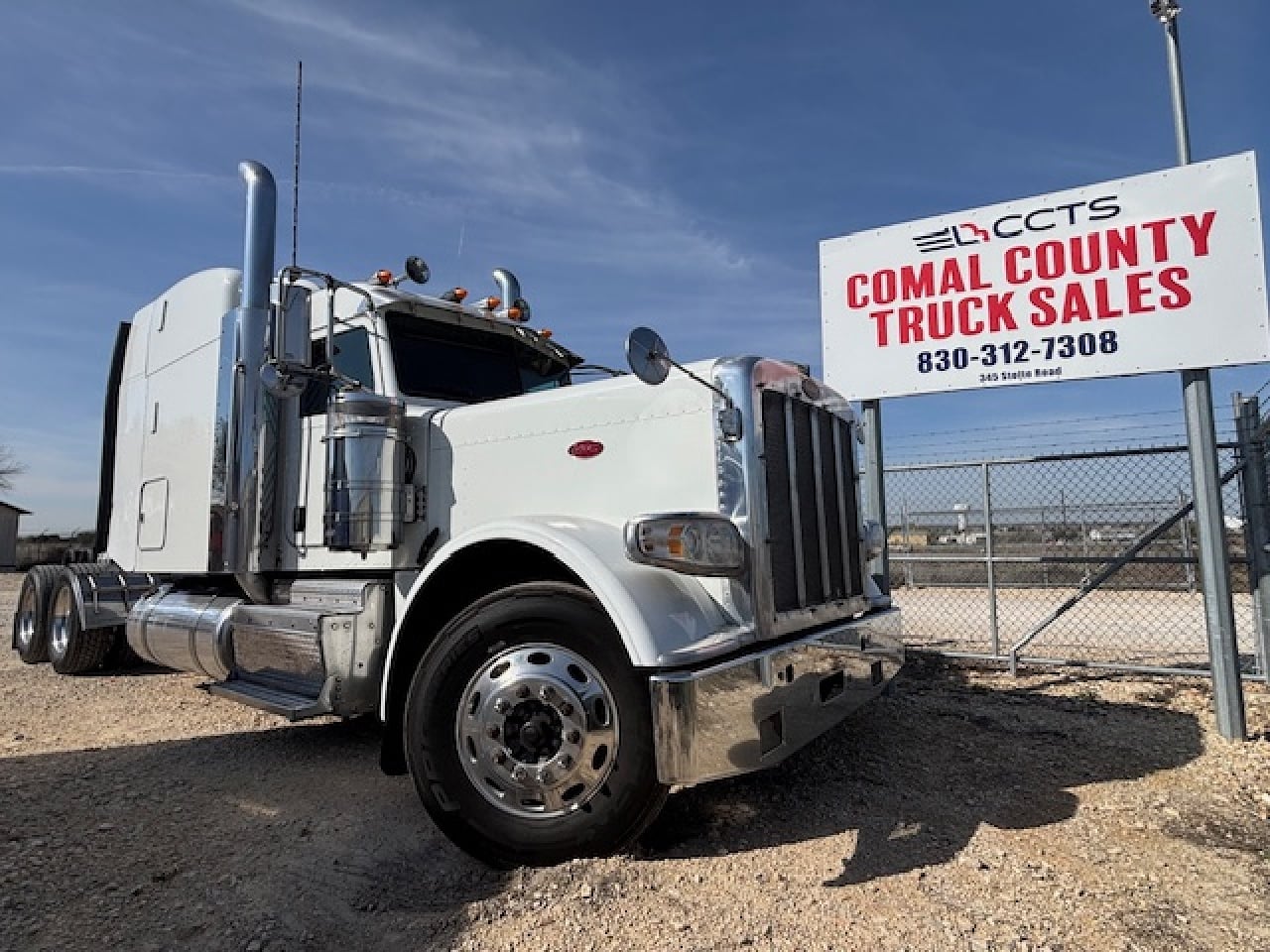 2014 PETERBILT 389 Tandem Axle Sleeper #1 2014 PETERBILT 389 Tandem Axle Sleeper #1