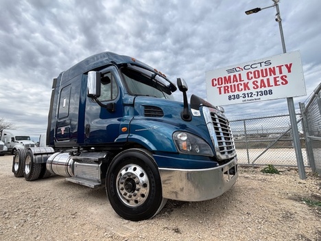 2015-freightliner-cascadia-tandem-axle-sleeper #1228