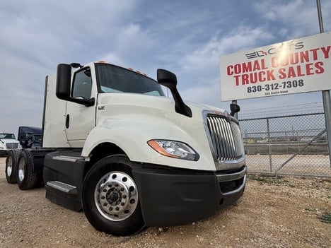 2021 INTERNATIONAL LT Tandem Axle Daycab #1237 2021 INTERNATIONAL LT Tandem Axle Daycab #1237