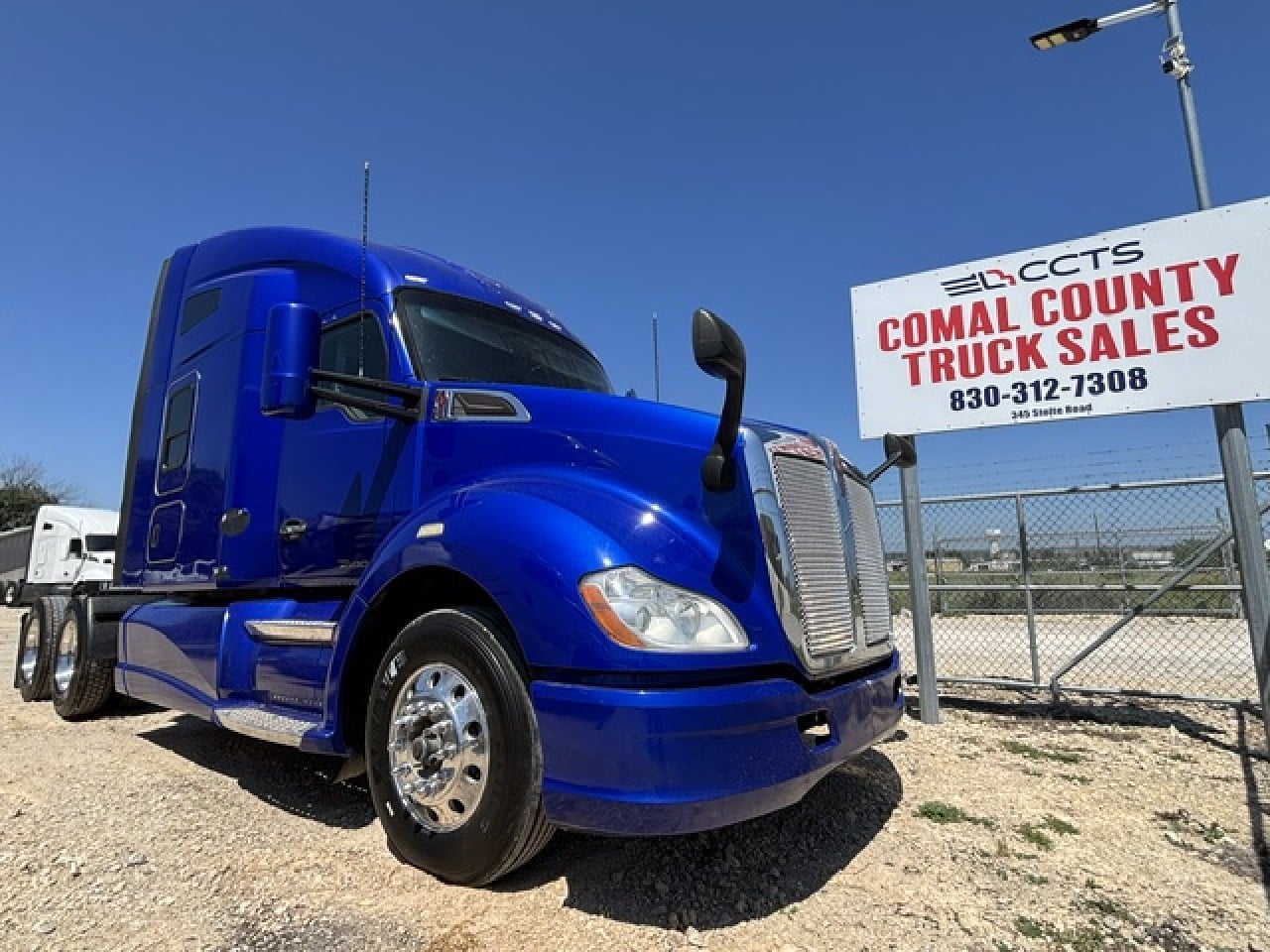 2016 KENWORTH T680 Tandem Axle Sleeper #1 2016 KENWORTH T680 Tandem Axle Sleeper #1