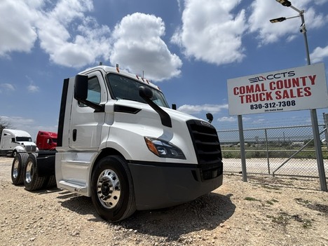 2019 FREIGHTLINER CASCADIA 116 Tandem Axle Daycab #1269
